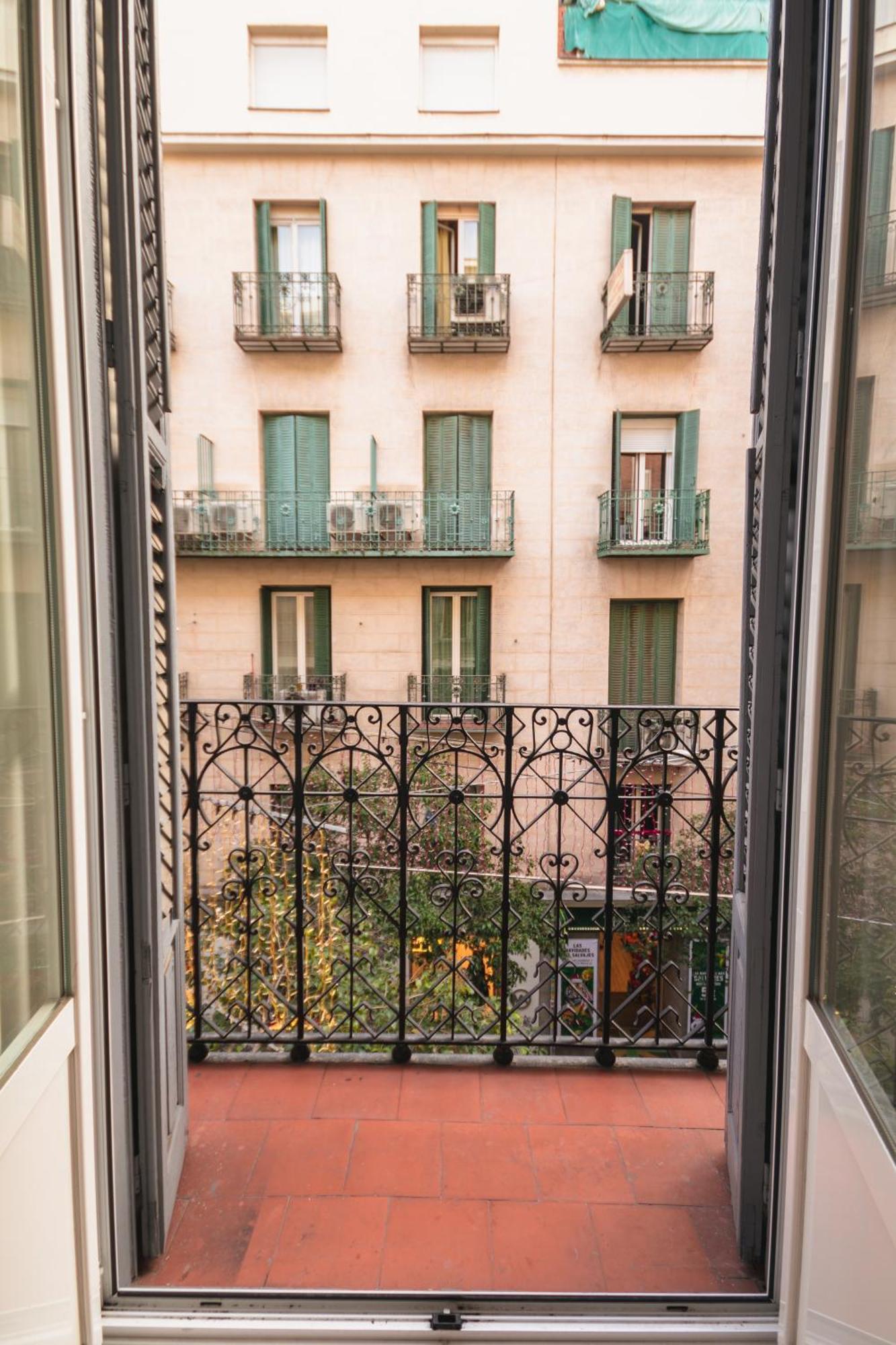 PYR Select Fuencarral Apartamento Madrid Exterior foto